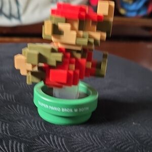 Super Mario Bros. 30th Anniversary Figure - Red and Green